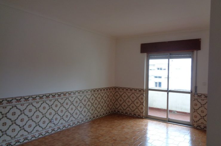 Apartamento T2 para arrendar em Caparide